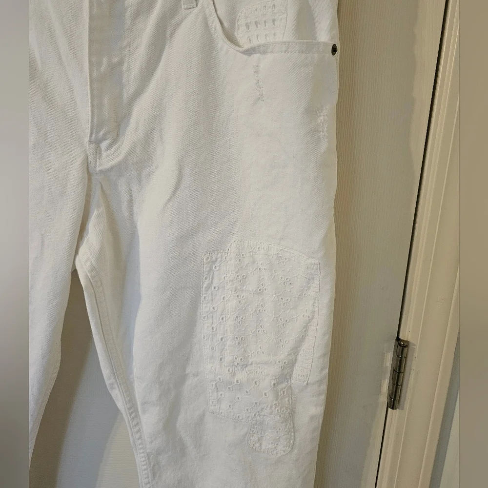 Lauren Ralph Lauren Women's White Eyelet Jeans Relaxed Taper Size 16 - Picture 4 of 9